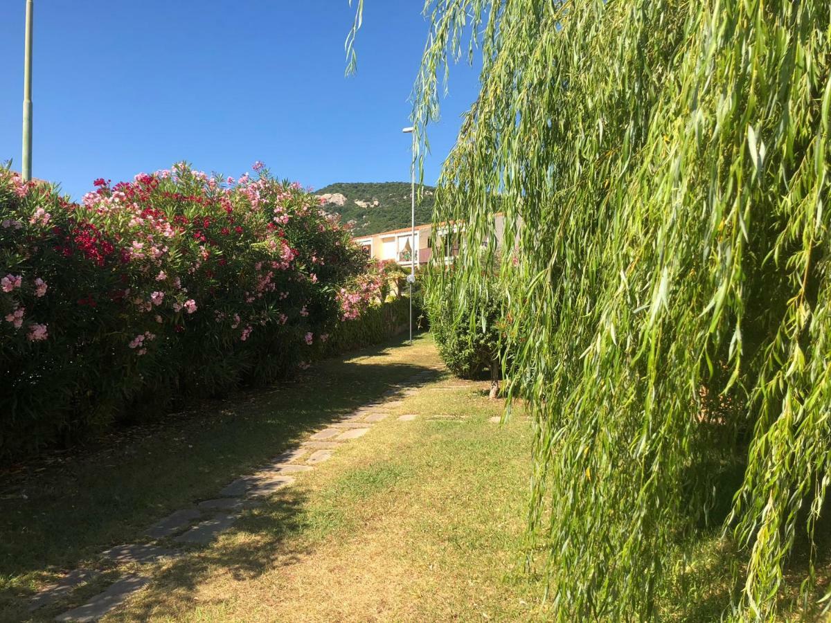 Bilocali Residenza Mediterranea Cannigione Exteriör bild